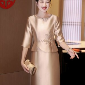 Champagne Mother Of The Bride Dresses Elegant Round Neck Satin Women Sheath Dresses For Wedding Party