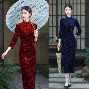 Retro National Style Velvet Carved Long with Medium Sleeves Cheongsam Qi Pao Autumn New Improved Chinese Dress