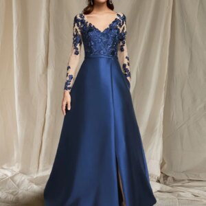 A-Line Mother of the Bride Dress Plus Size Elegant V Neck Floor Length Lace Satin Tulle Long Sleeve with Appliques Split Front