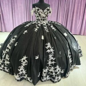 Customized Shiny Classic Black Off The Shoulder Ball Gown White Applique Lace-Up Long Train Quinceanera Dress Vestido De 15 Anos