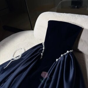 LRosella Strapless Neckline Sleeveless Velvet and Satin Ruffles 2025 A stunning Pearls Formal Prom Dress