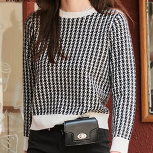 BirdTree, 100%Pure Cashmere Elegant Sweater, Women’s O Neck Houndstooth, Fashion Pullovers, 2024 Fall Winter Knit Top T48929QC
