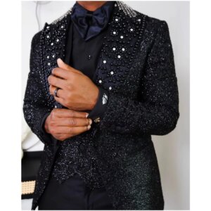 Customized Luxury Paekly Men Suits Tailor-Made 3 Pieces Blazer Vest Pants One Button Peaked Lapel Beaded Diamonds Wedding Suits