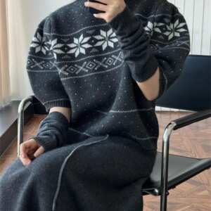 HanOrange 2025 Spring Fashion Atmosphere Snowflake Jacquard Half Sleeve Woolen Sweater Women Two Piece Set Top Gray