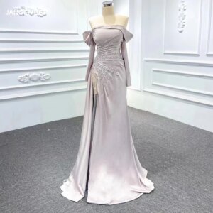 Superfine Long Wedding Bridesmaid Dress Satin A-Line Strapless Evening Dresses Crystal RSM67153 Vestidos De Noite