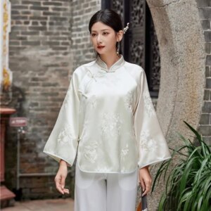 New Chinese light national style acetate satin heavy industry embroidered horn sleeve button top