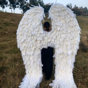 Adluts Luxurious photography props high quality white Ostrich feather Angel wings Window display Wedding Party bar Decor