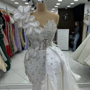 2025 Aso Ebi Beige Feathers Side Train Prom Dresses 3D Flower Crystals Luxury Evening Wedding Party Second Reception Prom Dress