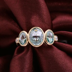 Provence 18K/14K/10K Yellow Gold 2ct DEF VVS Rose Cut Green Blue Oval Shape Moissanite Three Stone Milgrain Ring With GRA cert