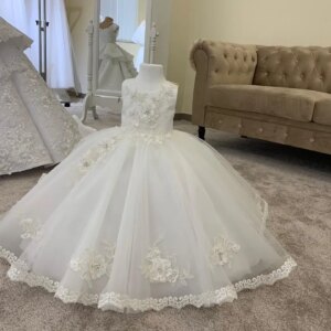 Lace White Tulle Elegant Flower Girl Dress For Wedding Sleeveless Puffy Floor Length Princess Kids First Communion Ball Gown