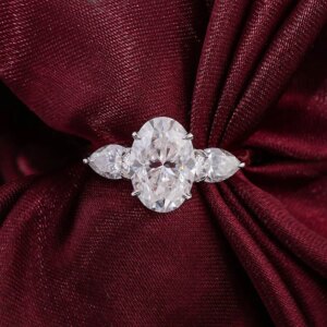 Provence 18K/14K/10K Yellow Gold 3.2ct D Color VVS1 GRA Certified Pear Cut Moissanite Ring For Women Three Stone Trendy Band