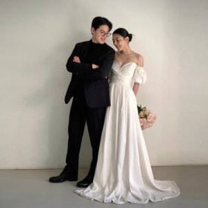 Simple Taffeta Wedding Dress Short Sleeves Sweetheart Neck Elegant Bridal Gown A Line Lace Up Back Korean Bridal Dresses G4980