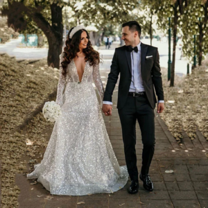 Sparkling Fashion A-line Sequin Beach Women’s Wedding Dress Sexy Deep V-neck Long Sleeve Customized Bridal Dress New 2025