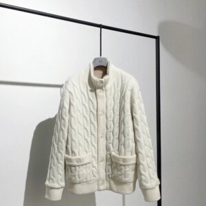 New men’s temperament winter atmosphere sense of standing collar sheep shear floral cardigan coat