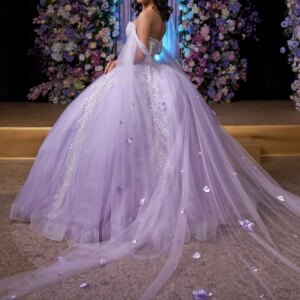 Lavender Shiny Quinceanera Dresses Ball Gown Off The Shoulder Applique Lace Beads Tull With Cape Party Birthday Sweet 16 Vestido