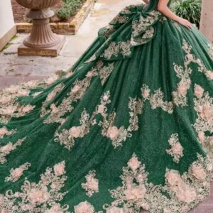Luxury Emerald Green Quinceanera Dresses Off Shoulder Flower Applique Beading Bow Ball Gown Sweet 16 Girl Prom Party Dress 2025