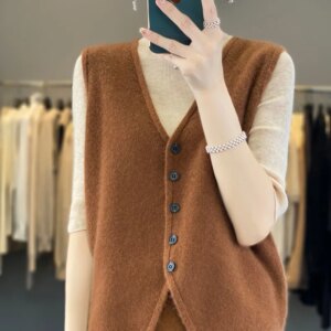Women’s Single-Breasted Knitted Vest Wool Waistcoat Autumn and Winter New Fashion Sleeveless Western Style Slimming Ves