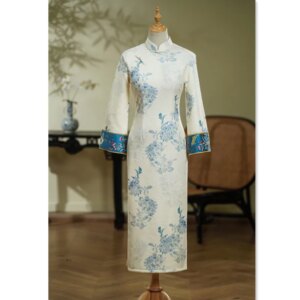 Old Shanghai Retro National Style Long Stitching and Brushed 3/4 Sleeve Cheongsam Qi Pao Autumn Winter New Chinese Daily