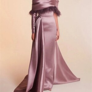 Autumn Winter Wedding Party Dresses Satin One Shoulder Mother Of The Bride Customized With Feathers Wedding Guest Gown