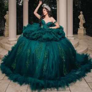Blackish Green Princess Quinceanera Dresses Off Shoulder Applique Lace Beading Tiered Tull Sweet 16 Dress Ball Gown Vestidos 15