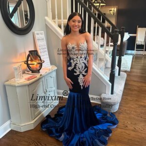 Exiquite Sparkly Crystal Prom Dresses 2025 Velvet Mermaid Evening Party Gowns Customized Illusion Court Train vestidos de gala