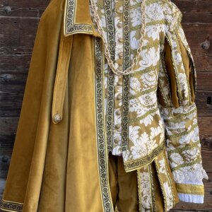 Men’s Deluxe Medieval Tudor Elizabethan Costume 1700S Renaissance Victorian Royal Prince Tudor King Costume Jacket Pants Cape