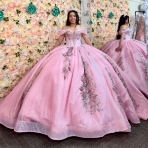 Pink Shiny Quinceanera Dresses Off Shoulder Ball Gown Sweet 16 Dress Beading Crytal Sequin Applique Lace Tull Birthday Party Ves