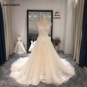 Classic Factory Wholesale Women’s Long Dress For Wedding Backless Spaghetti Straps Wedding Dress Zipper Robe Mariage QW01075