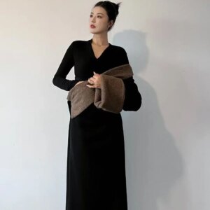 New 2025 Tibetan Costumes Composite Men and Women Fleece-lined Robe Autumn Winter Thick Warm Women’s Clothing