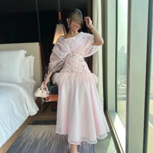 customized Vintage Pink Off The Shoulder Prom Dresses Ankle Length Pleated Beadings Feathers Party Gowns Evening Dresses2025