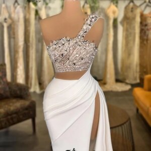 Sexy One Shoulder Beaded Crystal Formal Evening Dresses Arab Slit Sleeveless Prom Dress Plus Size Celebrity Runway Party Gowns