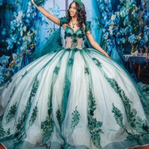 Green Shiny Quinceanera Dresses Off Shoulder Ball Gown Sweet 16 Dress Beads Appliques Flower Tull Birthday Party Vestidos 15 De