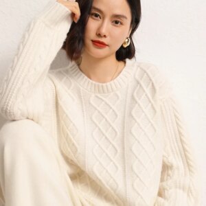 High Quality Autumn and Winter New Soft Glutinous Women’s round Neck Pullover Short Loose plus Size Lattice Knitted Sweater