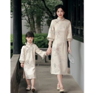 Full Cardigan Parent-Child Costume Ancient Cheongsam Qi Pao Autumn and Winter New Retro National Style 3/4 Sleeve Girls