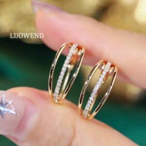 LUOWEND 100% 18K Yellow Gold Earrings Real Natural Diamond Stud Earrings Fashion INS Style High Wedding Jewelry for Women