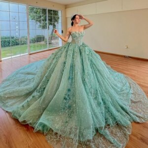 Mint Green Sweetheart Ball Gown Quinceanera Dresses Sweet 16 Princess Sequin Applique Lace Flower Beads Tull Vestidos 15 De Anos