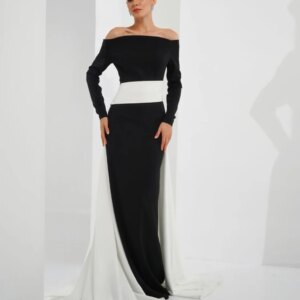 Customized Long Boat Neck Crepe Evening Dresses with Slit Mermaid Pleated Floor Length Prom Dresses for Women