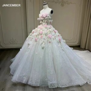 Ivory Princess Ball Gown Sweet 16 Quinceanera Dresses With Sleeveless Appliques Ball Gown Shiny Tulle Vestidos De 15 Años