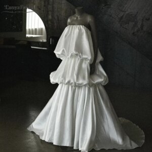 Strapless A Line Wedding Dress ,Three Layers Cloudy Skirts ,Elegant Bridal Gowns With Detachable Skirts DW999