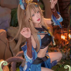 Kirara Cosplay Costume Game Genshin Impact Doujin Kirara Women Sexy Cos Top Shorts Comic-con Party Role Play Clothes Stock