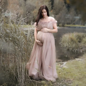 Elegant Champagne Maternity Gowns for Photoshoot Off Shoulder Feathers Pregnant Women Robes Sexy Sweep Train Baby Shower Dresses