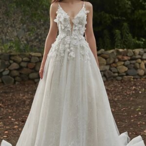 Graceful A-line Wedding Dress 2025 Charming Applique Bridal Gown Romantic Sleeveless V-neck Floor-length Gown Customized