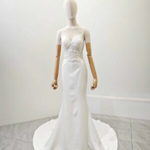 Spaghetti Straps Sweetheart Neckline Sexy Wedding Dress Beaded Lace Wedding Dress Bride’s Satin Mermaid Wedding Dress With Small