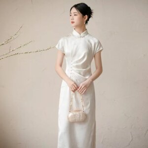 Chinese style silk cheongsam The new Hanfu style is comfortable, soft, and light luxury dress, cheongsam is high-end