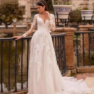 Fair Lady Wedding Dresses for Bride 2024 V Neck Beaded Straps Lace Appliques Bridal Gown for Women