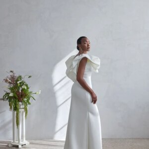Peals White Women Prom Dress Sexy V Neck Sleeveless Ruffles Cotton Bridal Party Gown Floor Length Evening Gowns Customized Skirt