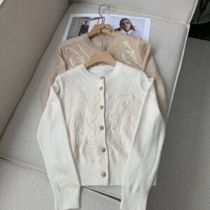 Floral Embroidery Women’s Knitted Cardigan Autumn 100% Wool O-Neck Single Breasted Long Sleeve Casual Ladies Sweater