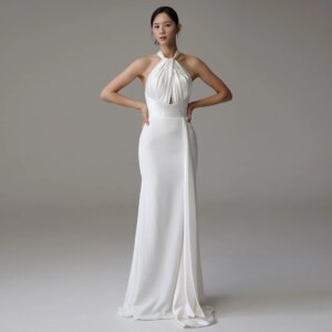 Sexy Soft Satin Backless Mermaid Wedding Dress Halter Neck Sleeveless Sweep Train Elegant Bridal Gowns Chic TSWD625