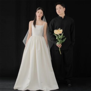 Customized Spaghetti Straps Satin Wedding Dress Square Collar Sleeveless Bridal Gown Floor Length Lace Up Back Bridal Dress