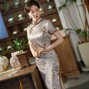 High-End Real Silk Cheongsam Qipao 2024 New Daily Retro the Republic of China Style Dress Female